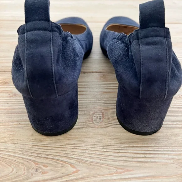 Everlane Navy Blue Suede Block Heel Pumps Made in Italy Size 7 - Picture 5 of 5